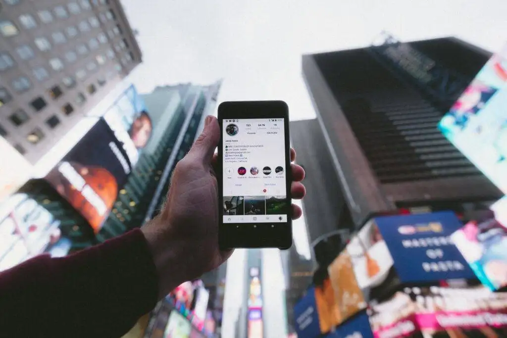 9 Tips for Traveling with Technology 3 traveling with technology