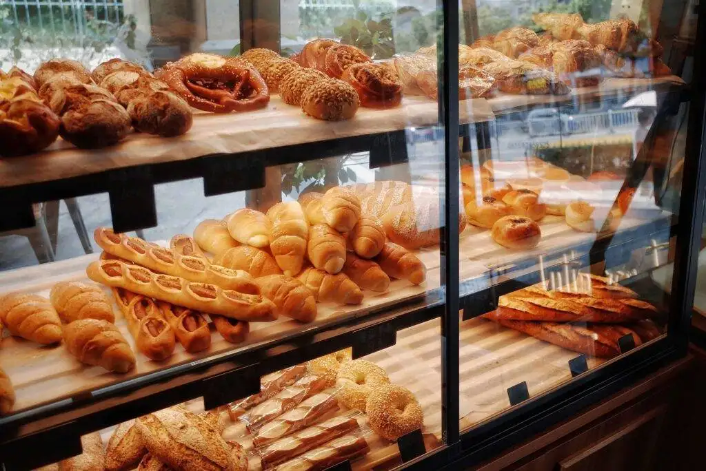 The Best Budget Friendly Eats in Waikiki, Hawaii 8
