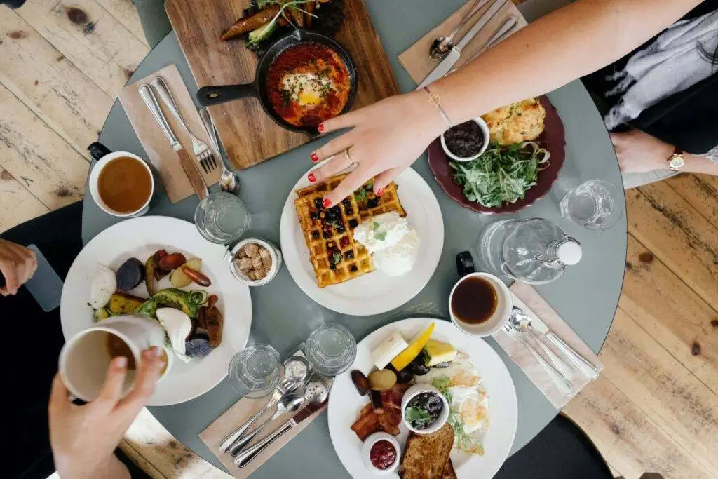 The Best Budget Friendly Eats in Waikiki, Hawaii 4