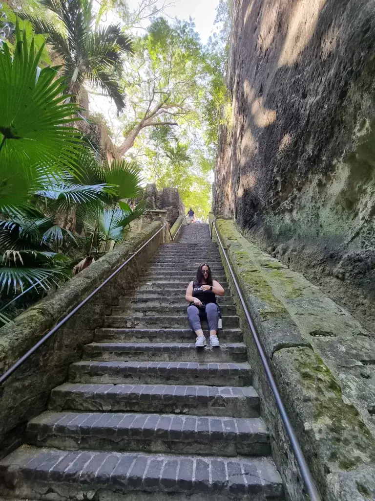 Nassau, Queen's Staircase