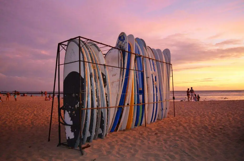 Maui vs Oahu vs Kauai: How to Choose the Best Hawaiian Island for Your First Visit 7 Waikiki Beach Sunset