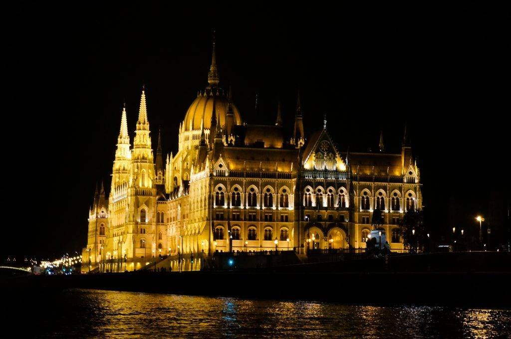 Budapest in a Weekend: How to See the Best of Hungary's Capital in 2 Days 7 Budapest