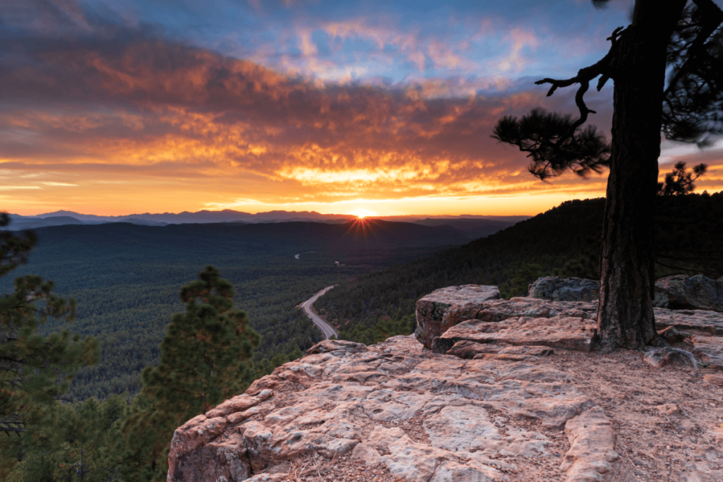 Uncover The Hidden Gems: Your Ultimate Payson, Arizona Travel Guide 6 Sunset at Mogollon Rim